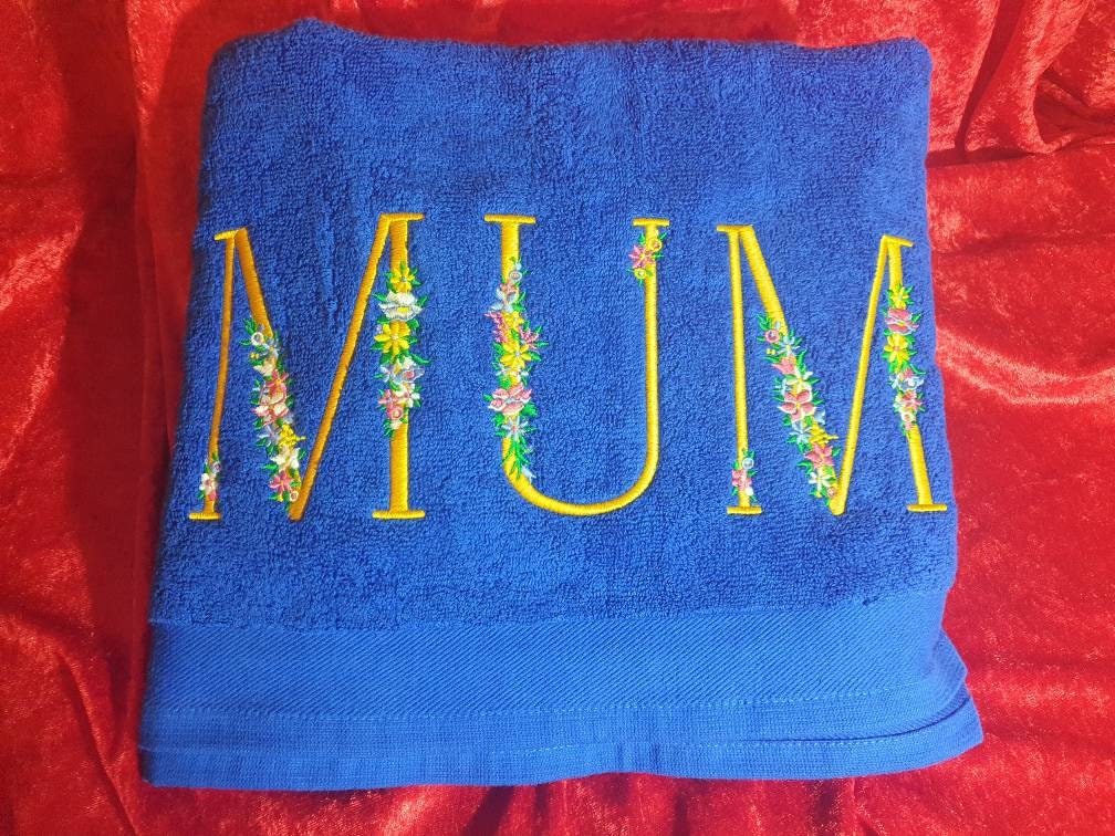 Embroidered Mum bath towel, Gifts for her , Embroidered Towel,