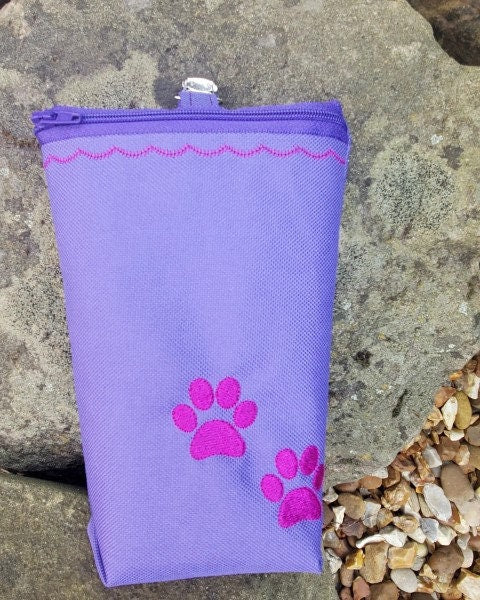 Show bait bag .treat bag .dog show bag  . Dog treats , clip on bait bag , lined bait bag,
