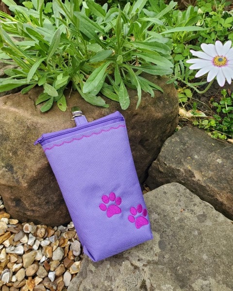 Show bait bag .treat bag .dog show bag  . Dog treats , clip on bait bag , lined bait bag,
