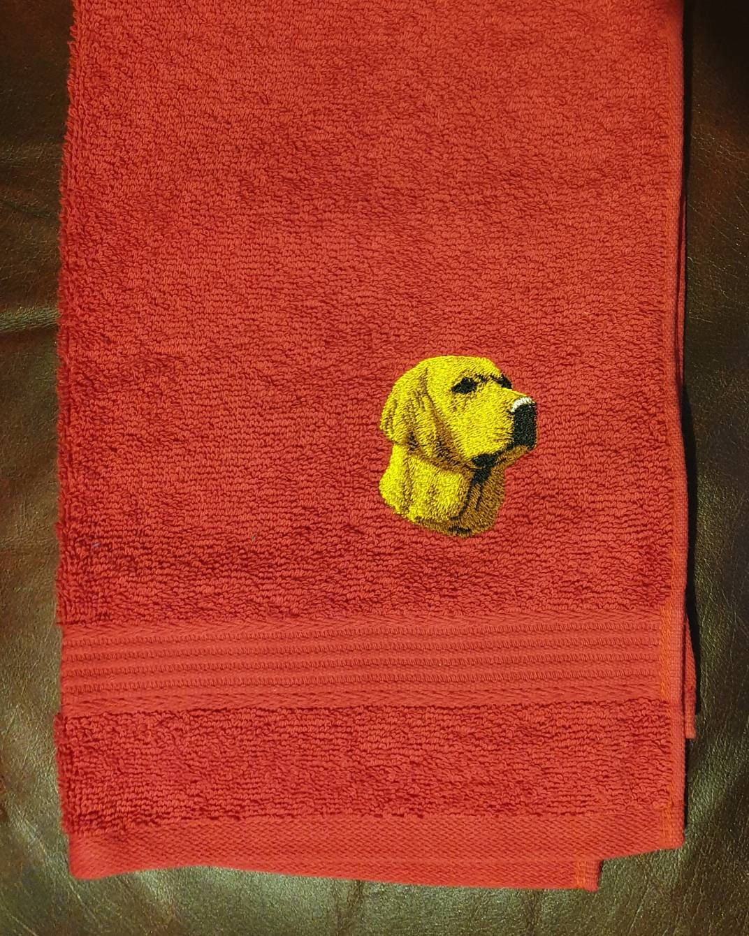 Embroidered Labrador Towel: Personalized Dog Gift