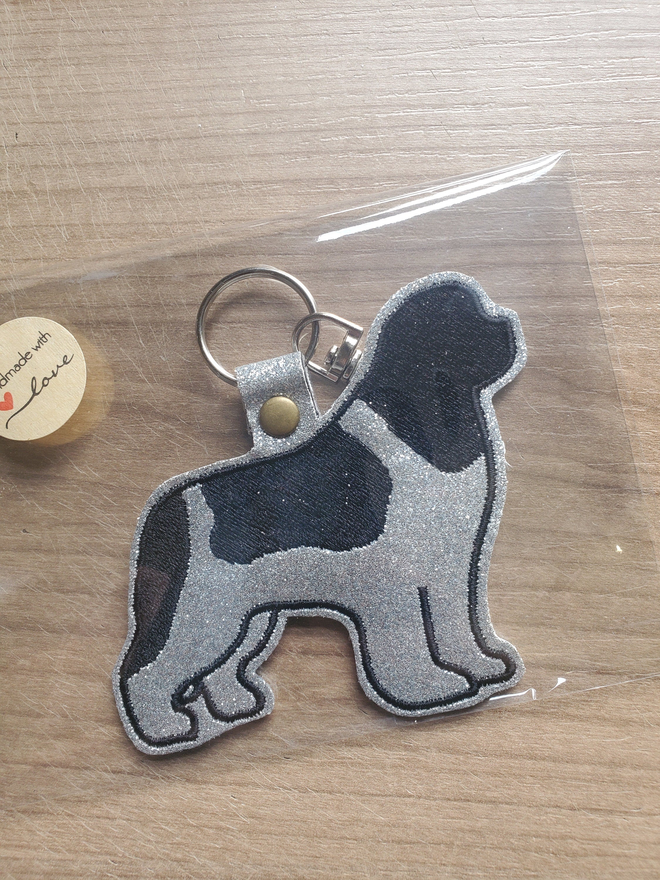Embroidered Newfoundland Dog Keyring: Silver Glitter Vinyl Key Fob