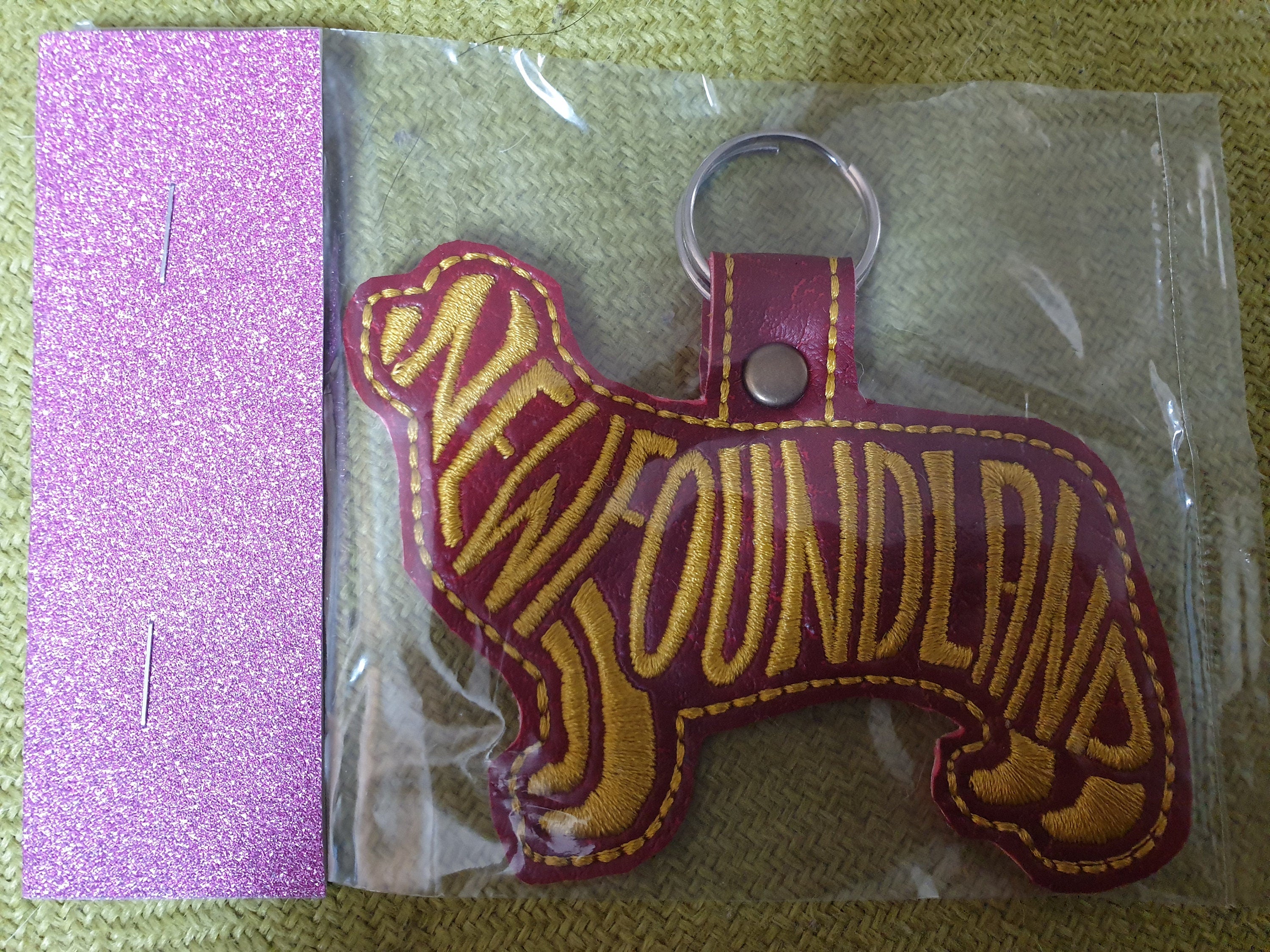Embroidered Newfoundland Dog Keyring: Vinyl Key Fob
