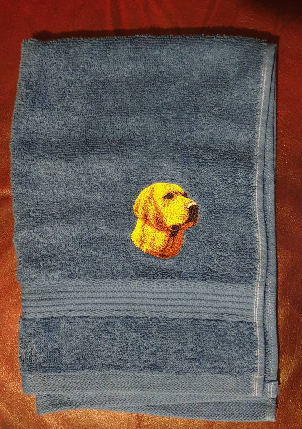 Embroidered Labrador Towel: Personalized Dog Gift