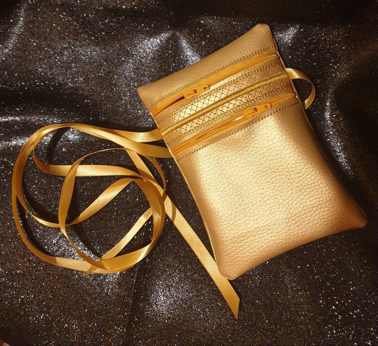 Dog Show Bait Bag: Double Zip Treat Pouch