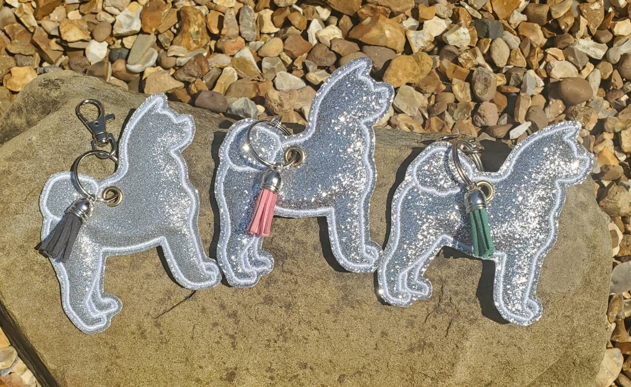 Glitter Akita Bag Charm: Handmade Vinyl Dog Keyring