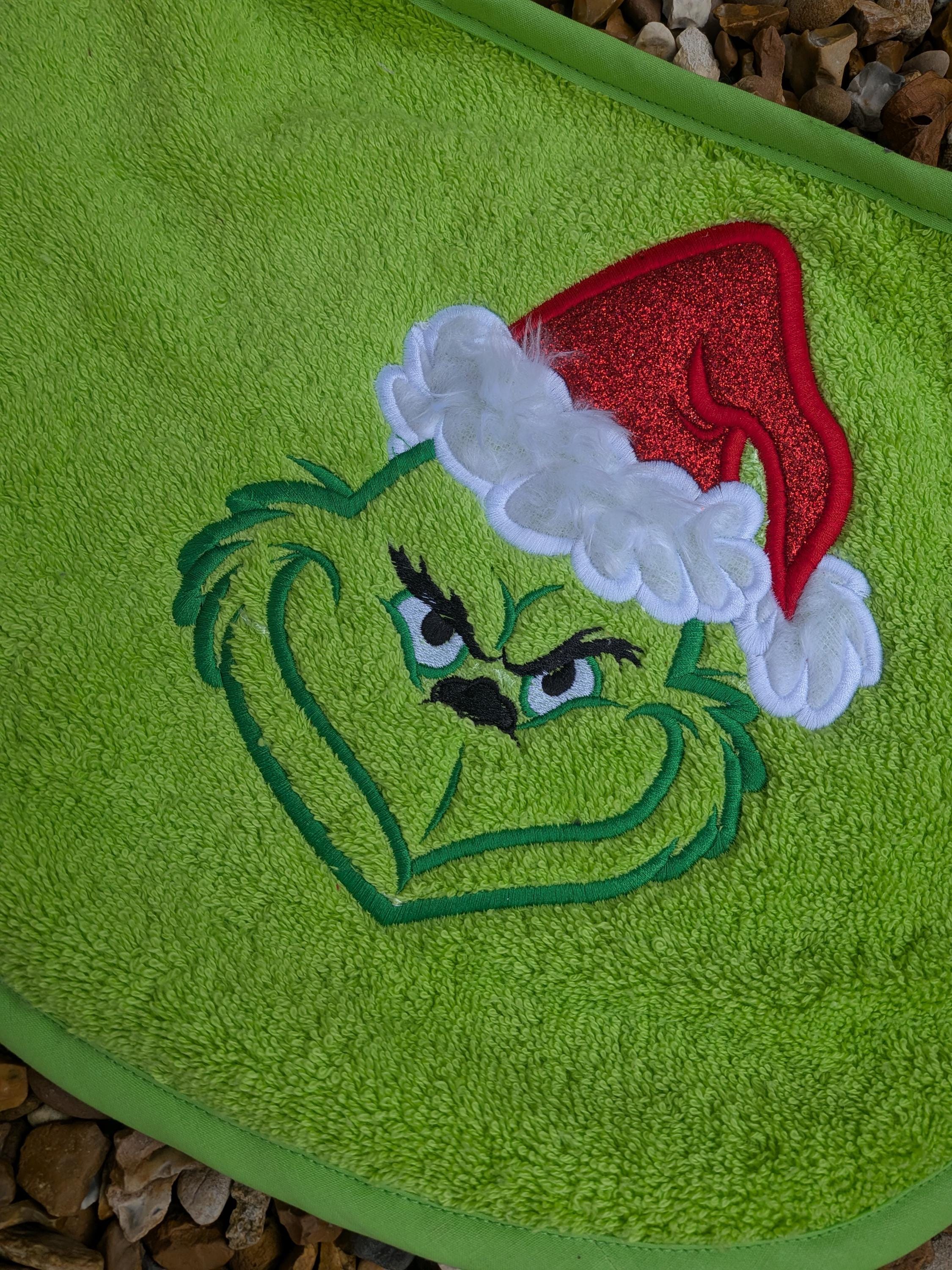 Dog bib ,Christmas Dog Bib ,Large breed dog bib ,dog slobber drool bib , Newfoundland  dog , large breed bib ,