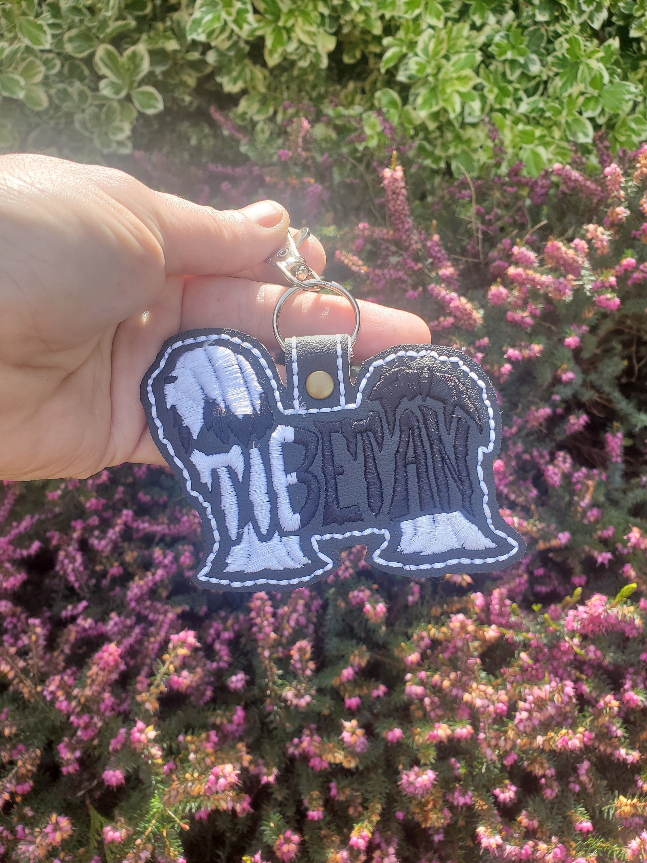 Embroidered Tibetan Terrier Keyring: Vinyl Dog Key Fob