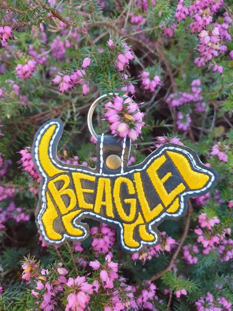 Beagle Embroidered Keyring: Vinyl Dog Key Fob