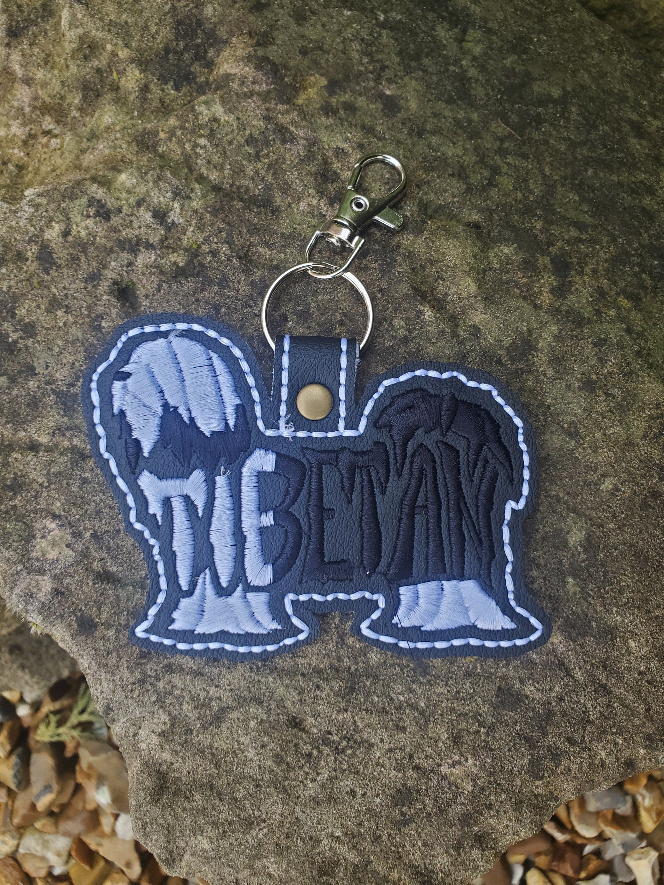 Embroidered Tibetan Terrier Keyring: Vinyl Dog Key Fob