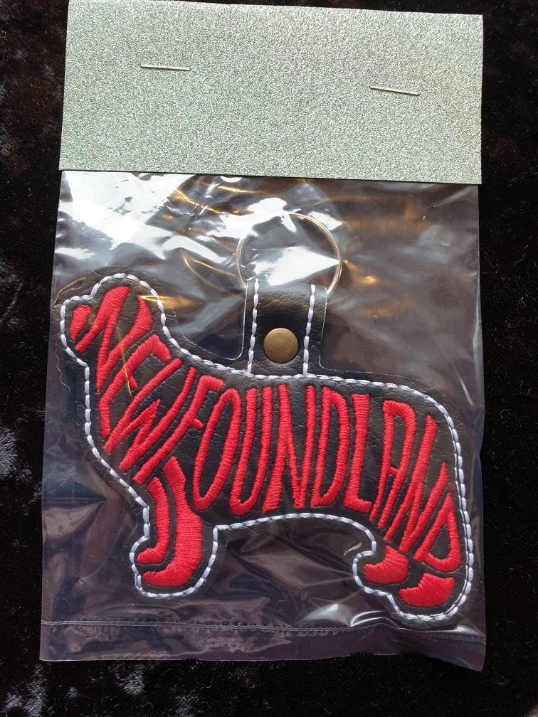 Embroidered Newfoundland Dog Keyring: Vinyl Key Fob