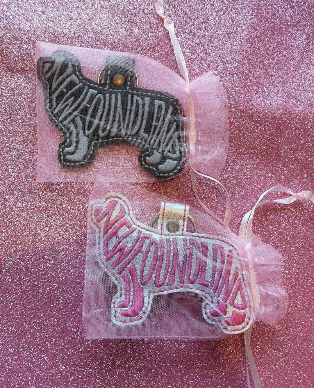 Embroidered Newfoundland Dog Keyring: Vinyl Key Fob