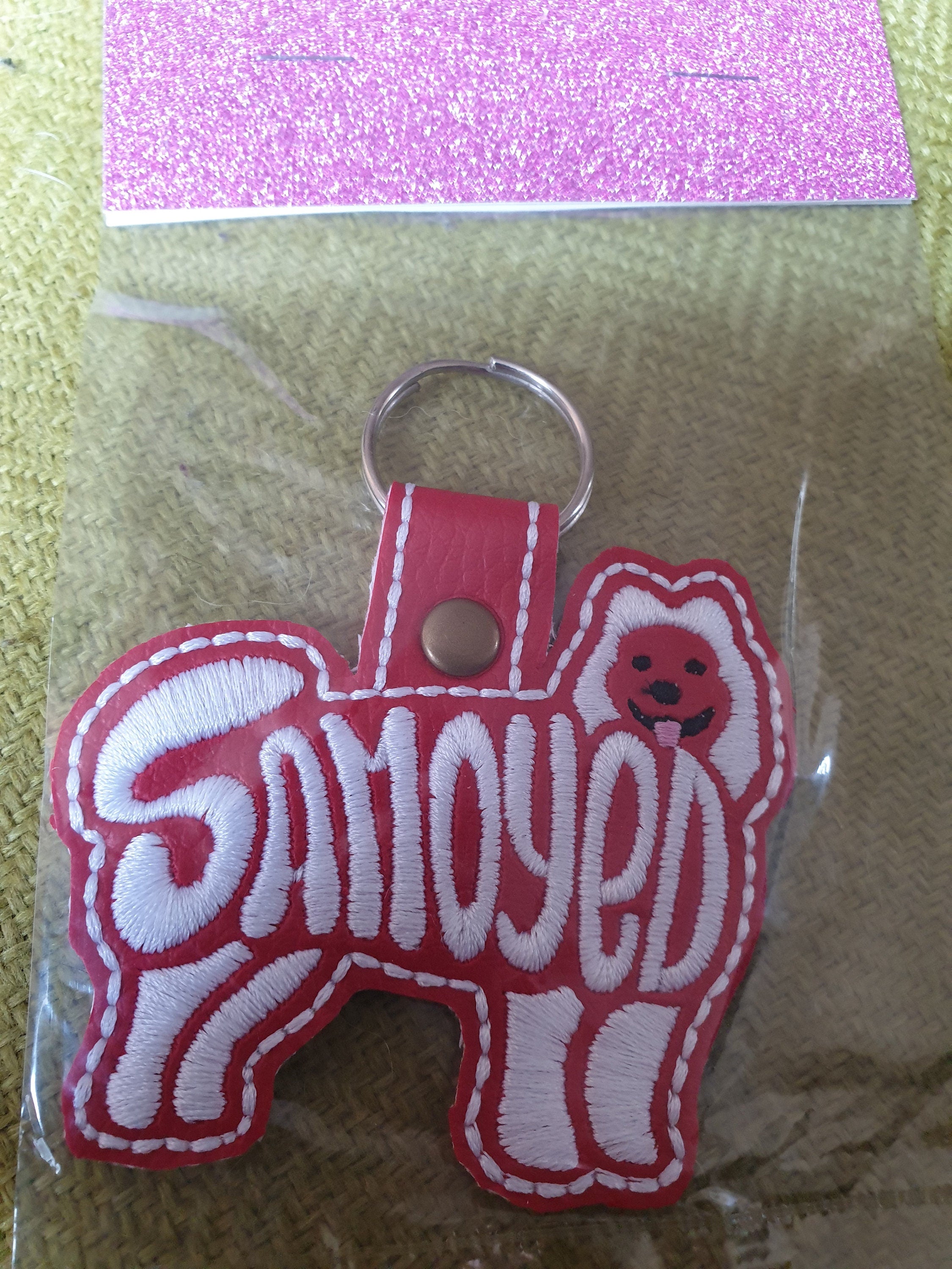 Embroidered Samoyed Keyring: Vinyl Dog Key Fob