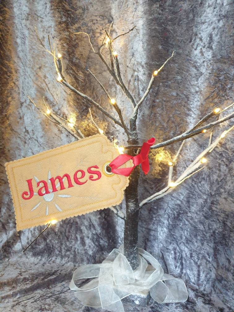 Large Embroidered Christmas tag,  Christmas Gift tag , Gift Tag , Christmas gift tag, Personalised Gift Tag ,Large Gift Tag